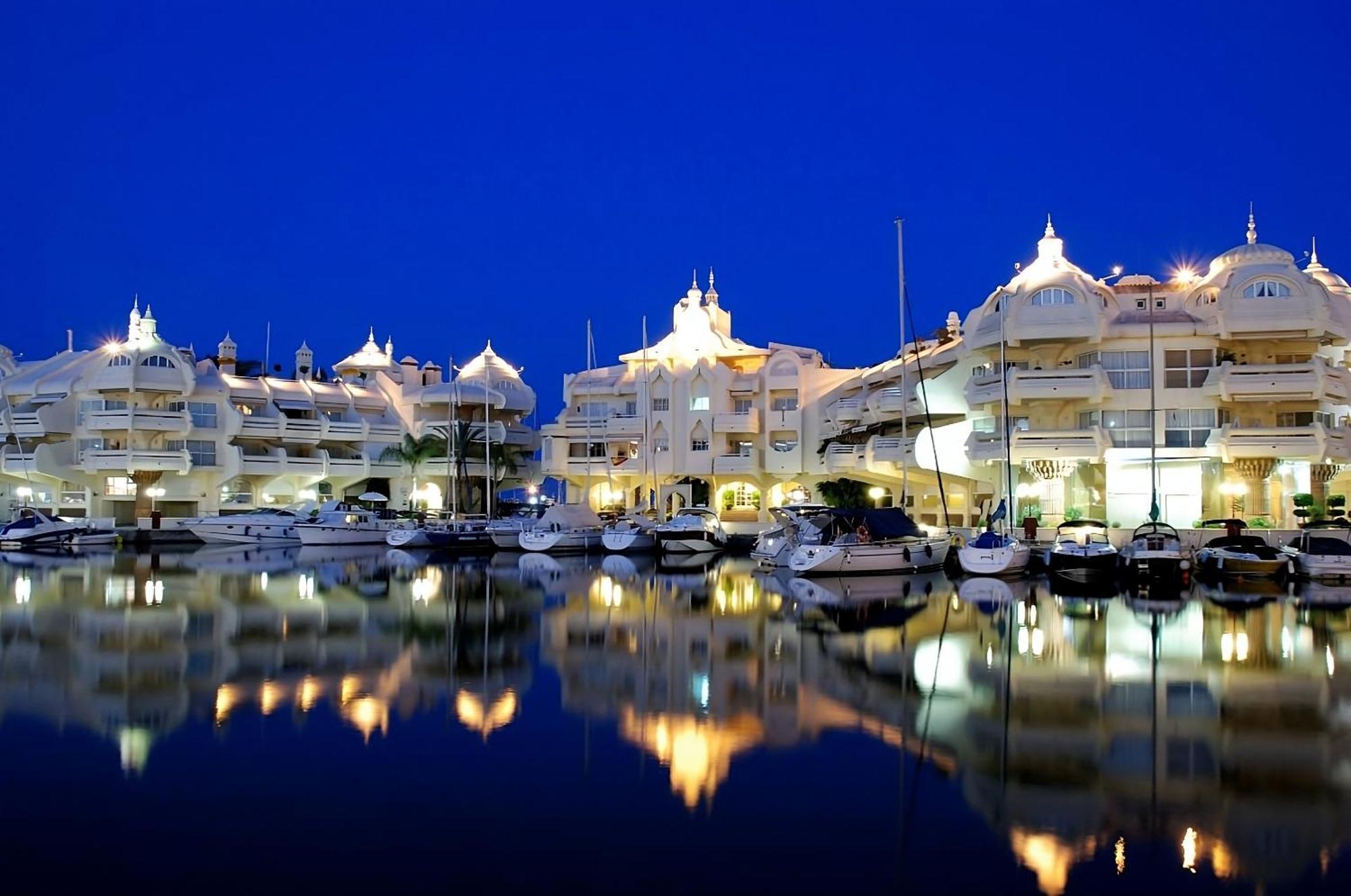 Jupiter. Moderno Estudio. Vistas Al Mar Y Montana Benalmádena Exterior foto