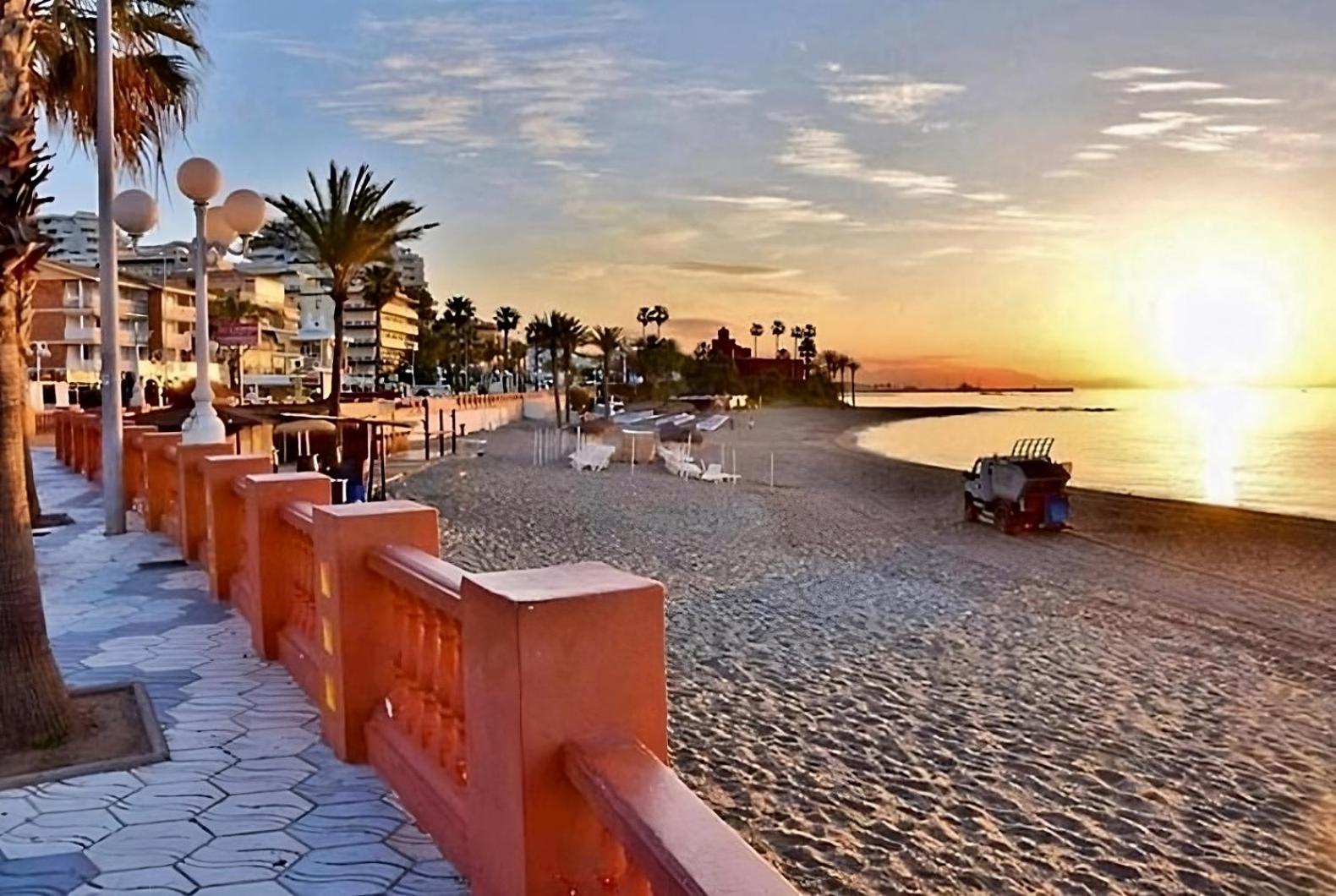 Jupiter. Moderno Estudio. Vistas Al Mar Y Montana Benalmádena Exterior foto